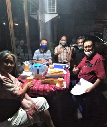 Rapat outdoor-ok--